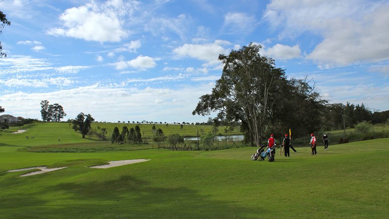 CASA DE ALTÍSSMA QUALIDADE DE CONSTRUÇÃO EM LAGO AZUL AVENIDA LAGO AZUL Araçoiaba da Serra - CAMPO DE GOLFE