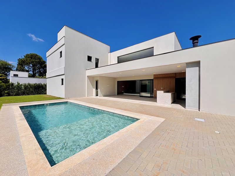 CASA DE ALTÍSSMA QUALIDADE DE CONSTRUÇÃO EM LAGO AZUL AVENIDA LAGO AZUL Araçoiaba da Serra - PISCINA