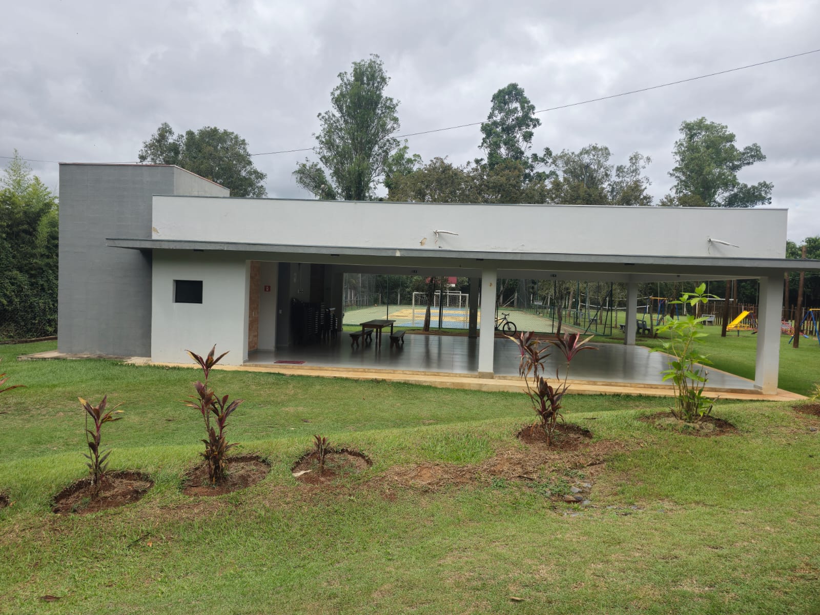 Terreno &agrave; venda,1000 m&sup2;- Condom&iacute;nio  Portal do Sabi&aacute; -  Ara&ccedil;oiaba da Serra - Sp Rodovia Raposo Tavares Araçoiaba da Serra - 