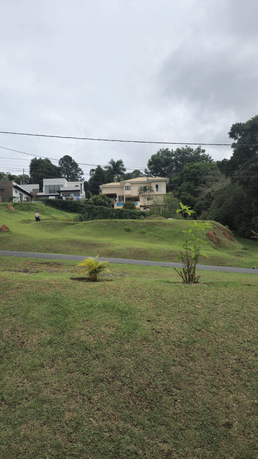 Terreno &agrave; venda,1000 m&sup2;- Condom&iacute;nio  Portal do Sabi&aacute; -  Ara&ccedil;oiaba da Serra - Sp Rodovia Raposo Tavares Araçoiaba da Serra - 