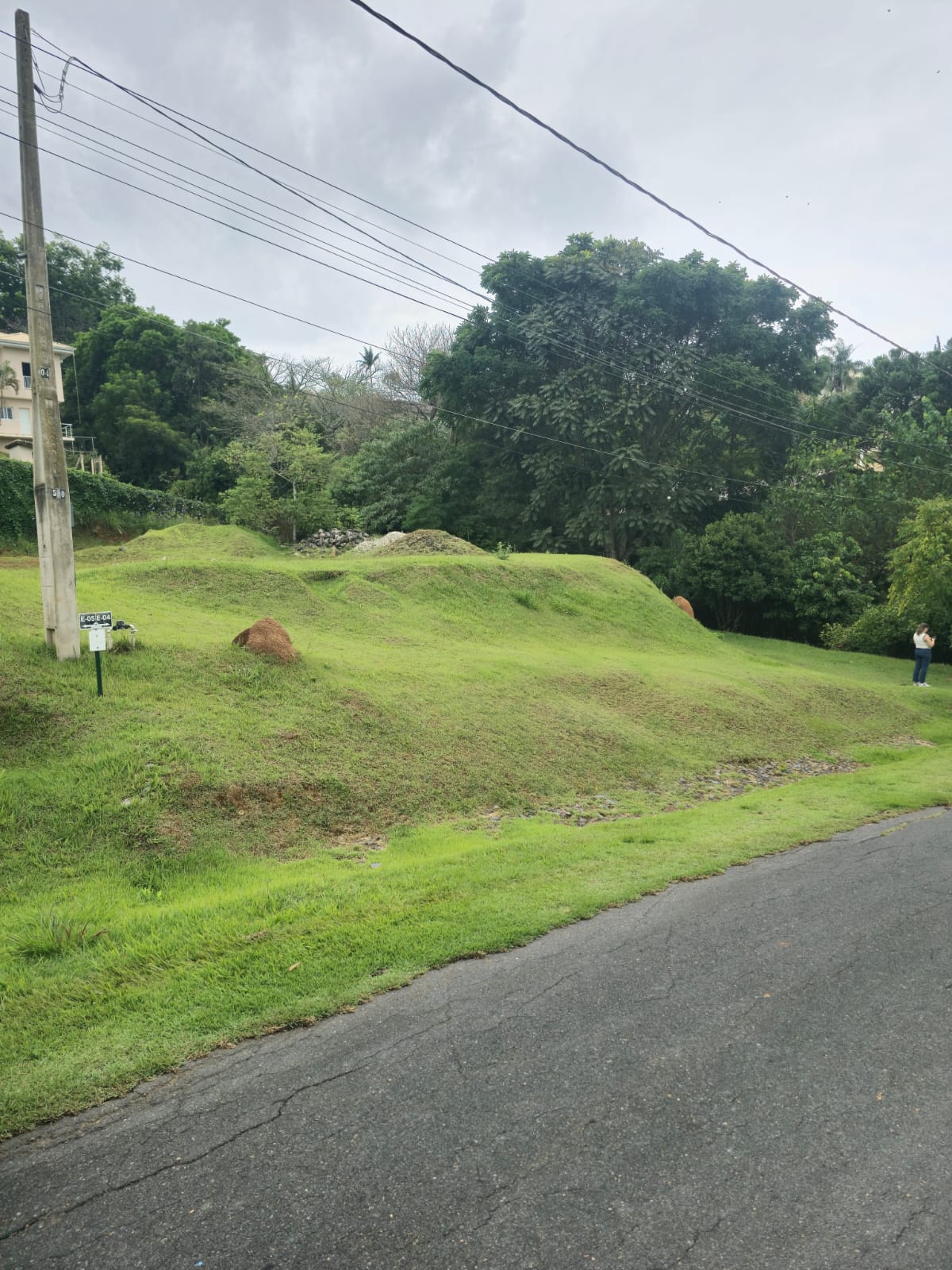 Terreno &agrave; venda,1000 m&sup2;- Condom&iacute;nio  Portal do Sabi&aacute; -  Ara&ccedil;oiaba da Serra - Sp Rodovia Raposo Tavares Araçoiaba da Serra - 