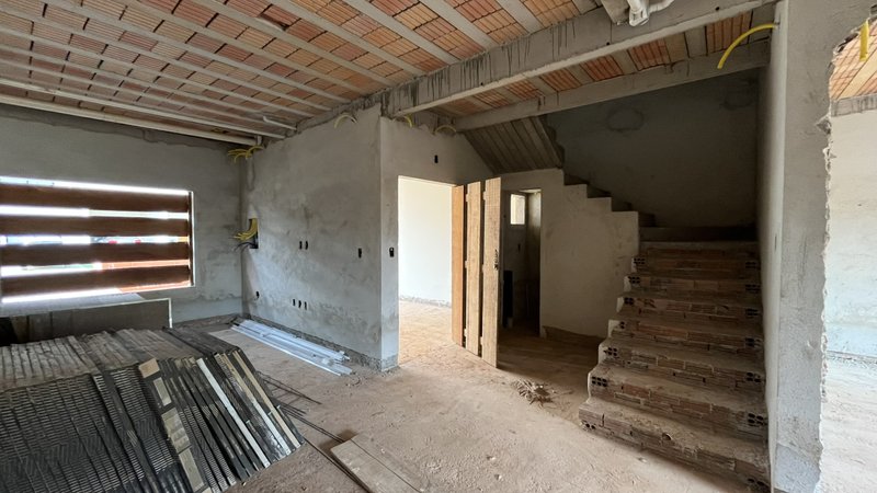 🏡 Sobrado à venda - 3 Suítes no Residencial Parintins – Terreno Maior Que O Padrão! Avenida Engenheiro Anysio da Rocha Compasso Porto Velho - 