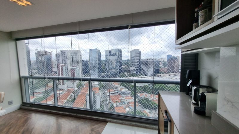 VENDE-SE APT MARAVILHOSO – CHÁCARA SANTO ANTÔNIO - 78m2 Rua Henri Dunant São Paulo - 