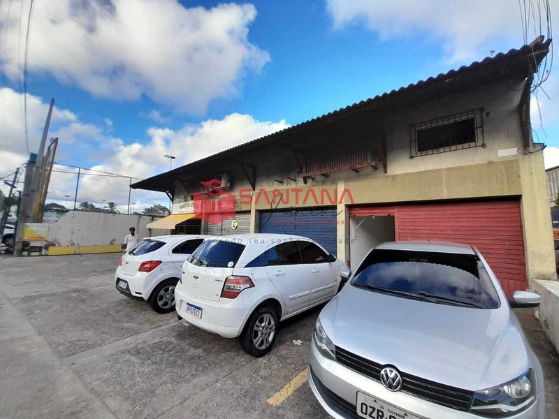 Galpão frente de rua em Buraquinho com mezanino  (INDISPONÍVEL) Rua Antônio Fagundes Pereira Lauro de Freitas - 