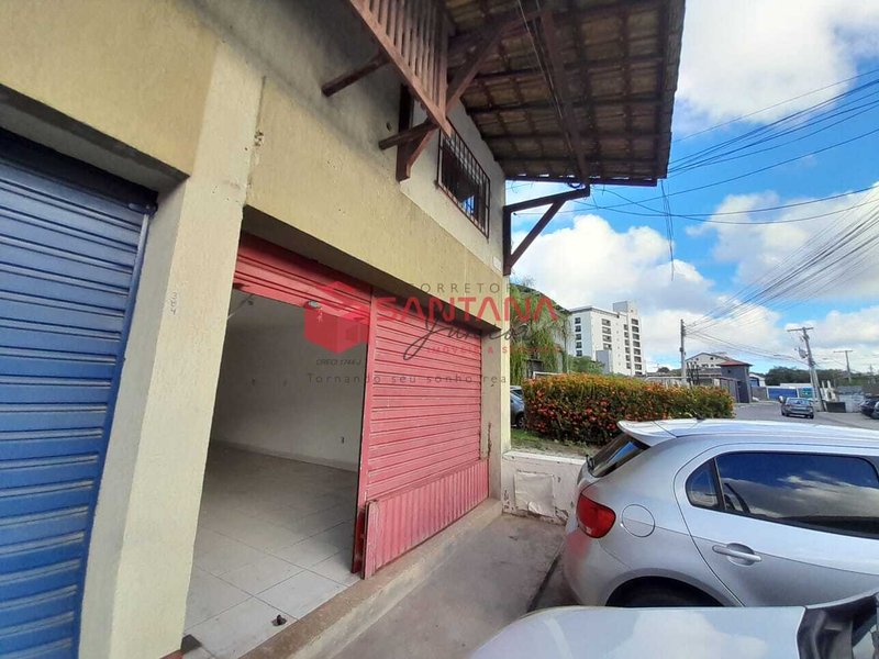 Galpão frente de rua em Buraquinho com mezanino  (INDISPONÍVEL) Rua Antônio Fagundes Pereira Lauro de Freitas - 