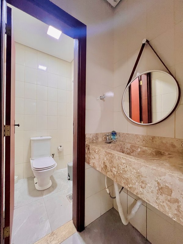 LINDA CASA / CHÁCARA COM TODAS AS COMODIDADES DA CIDADE Rua Abrahão Pinsky Sorocaba - 