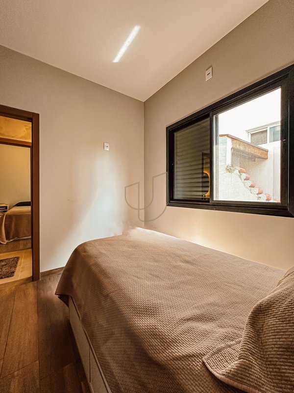 Casa Térrea com 3 Suítes no Condomínio Jardim das Colinas  São José dos Campos - 