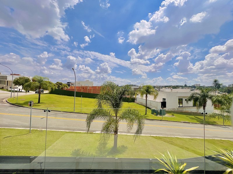 CASA DE ESQUINA EM ALPHAVILLE NOVA ESPLANADA C/400m² DE ÁREA CONSTRUÍDA E 5 SUÍTES Alameda Nova Zelândia Votorantim - 
