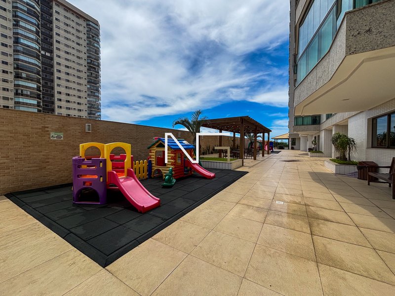 Luxo e Privacidade na Orla de Vila Velha – Cobertura Duplex com Lazer Privativo e Vista Avenida Estudante José Júlio de Souza Vila Velha - 