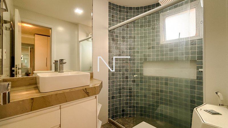 Apartamento Frente Mar com 3 Quartos e Vista Deslumbrante para o Mar Av. Est. José Júlio de Souza Vila Velha - 