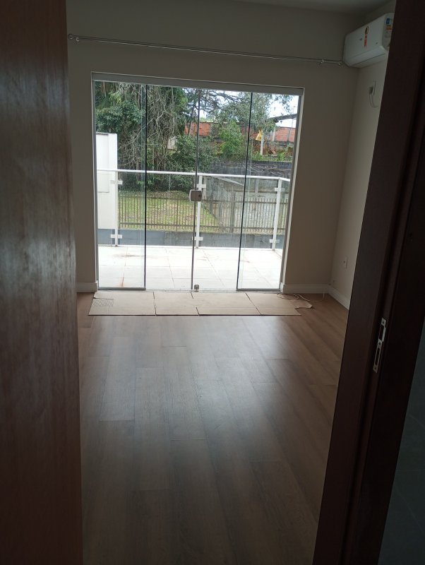 Casa ampla semi mobiliada  Timbó - 