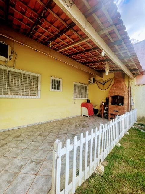 Edícula à Venda – Bairro Golfinhos 🏡✨ - Caraguatatuba - 