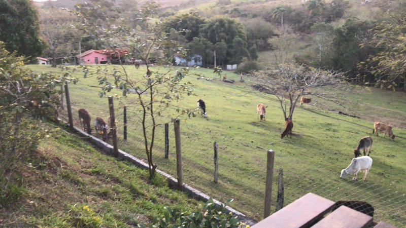 SÍTIO COM 11.5 HECTARES EM JACAREÍ, S.P - Jacareí - 
