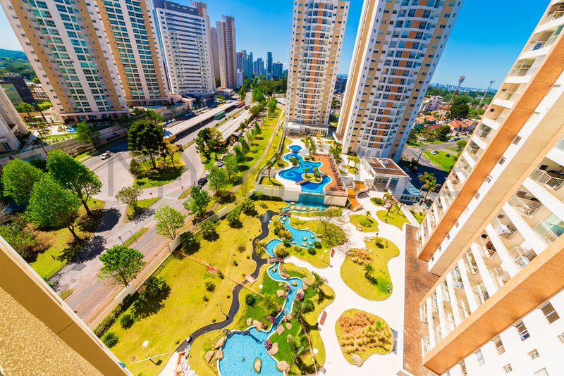 APARTAMENTO À VENDA NO ECOVILLE COM 3 QUARTOS - SUÍTE - 2 VAGAS DE GARAGEM Rua Monsenhor Ivo Zanlorenzi Curitiba - 