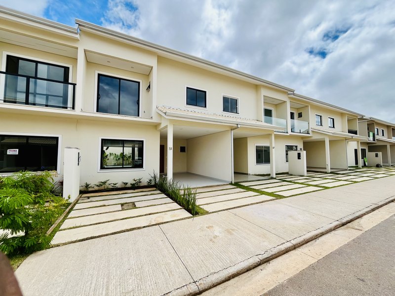 Sobrado Pronto com 3 Suítes no Residencial Parintins – Sofisticação e Conforto Avenida Engenheiro Anysio da Rocha Compasso Porto Velho - 