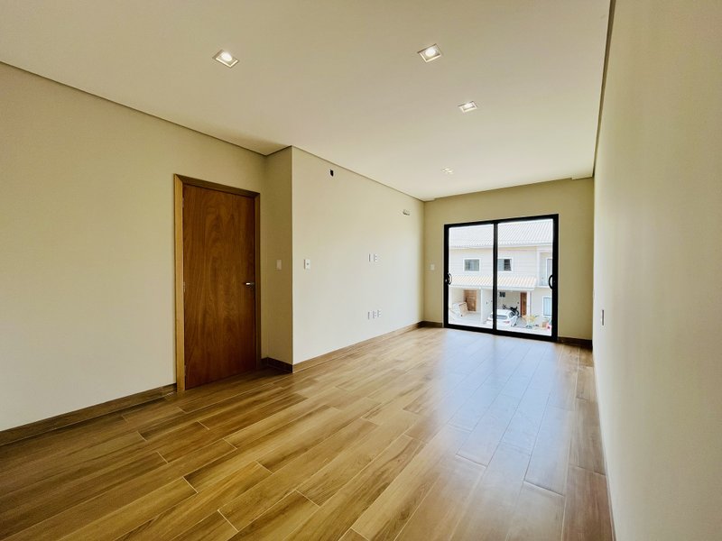 Sobrado Pronto com 3 Suítes no Residencial Parintins – Sofisticação e Conforto Avenida Engenheiro Anysio da Rocha Compasso Porto Velho - 