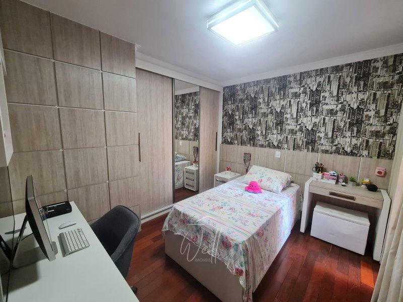 Sobrado na Vila Assunção em Santo André 298m2 - 03 suítes - 06 vagas - Santo André - 