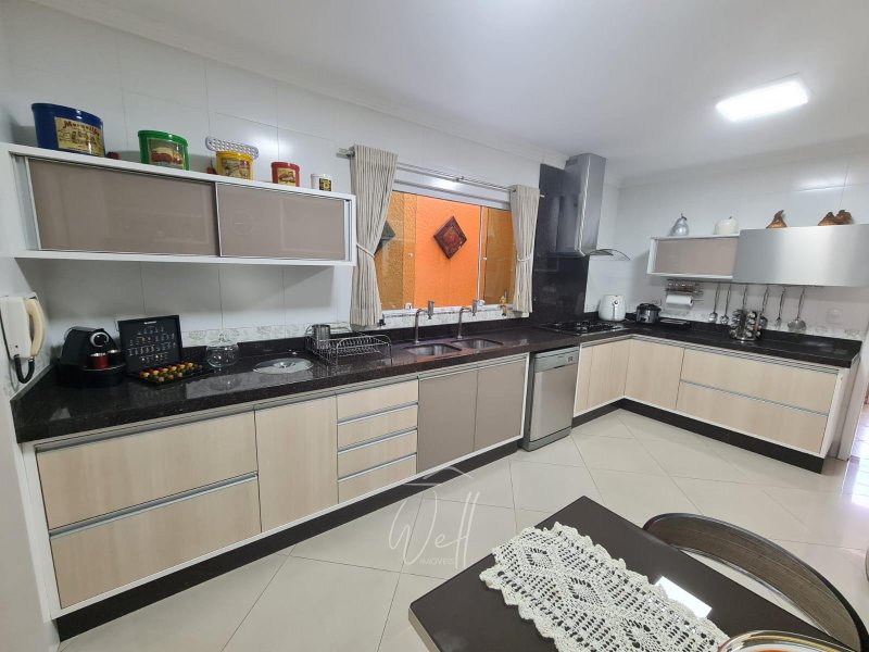 Sobrado na Vila Assunção em Santo André 298m2 - 03 suítes - 06 vagas - Santo André - 