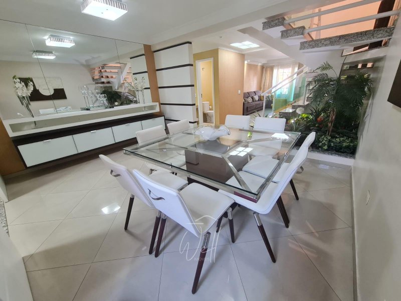 Sobrado na Vila Assunção em Santo André 298m2 - 03 suítes - 06 vagas - Santo André - 