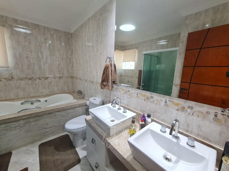Sobrado na Vila Assunção em Santo André 298m2 - 03 suítes - 06 vagas - Santo André - 