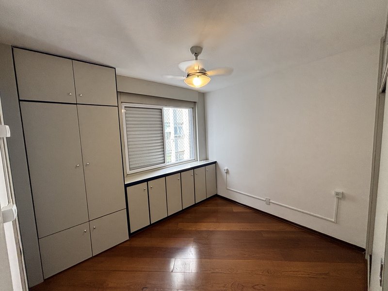 Apartamento 3 dormitórios no Paraíso Rua Abílio Soares São Paulo - 