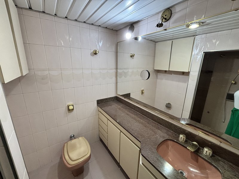 Apartamento 3 dormitórios no Paraíso Rua Abílio Soares São Paulo - 