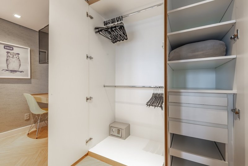 Apto duplex mobiliado e decorado em Itaim Bibi Rua Ministro Jesuíno Cardoso São Paulo - 
