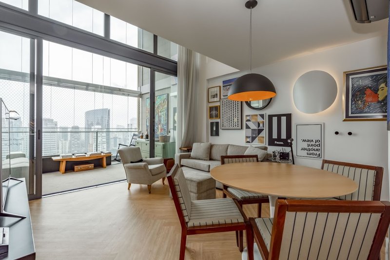 Apto duplex mobiliado e decorado em Itaim Bibi Rua Ministro Jesuíno Cardoso São Paulo - 