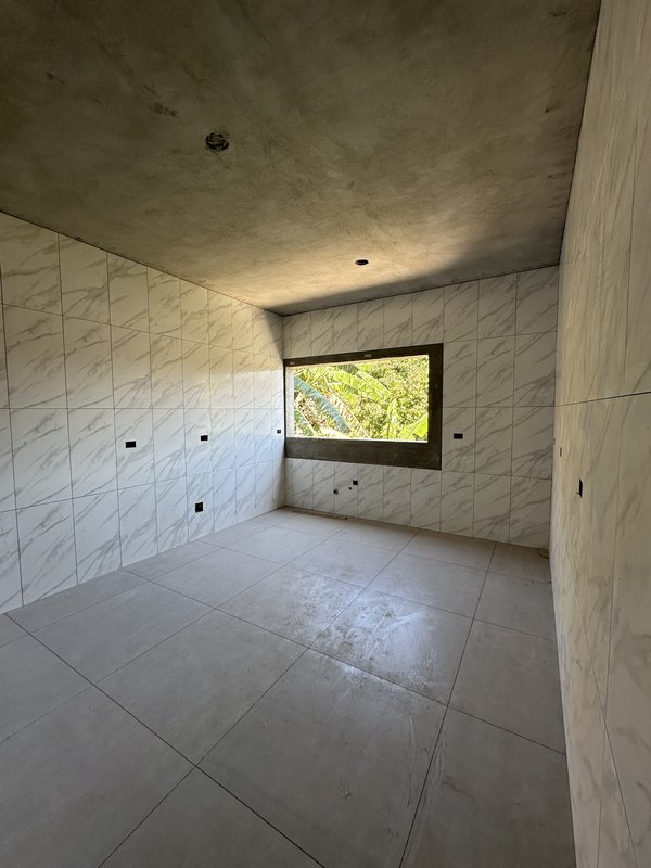 🏡 Casa em Construção à Venda – Espaçosa e Bem Localizada! RUA ADOLFO BLOCH Franco da Rocha - 