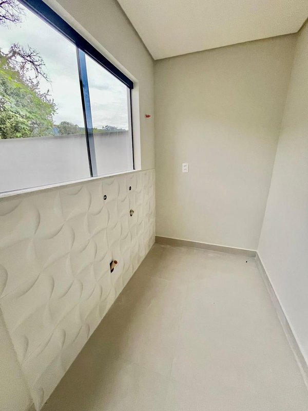 CASA SOBRADO NO POÇO FUNDO Poço fundo Brusque - 