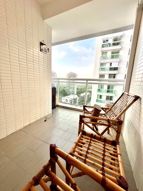 Apartamento com vista livre na Barra da Tijuca - Rio de Janeiro - 