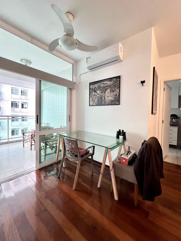 Apartamento com vista livre na Barra da Tijuca - Rio de Janeiro - 