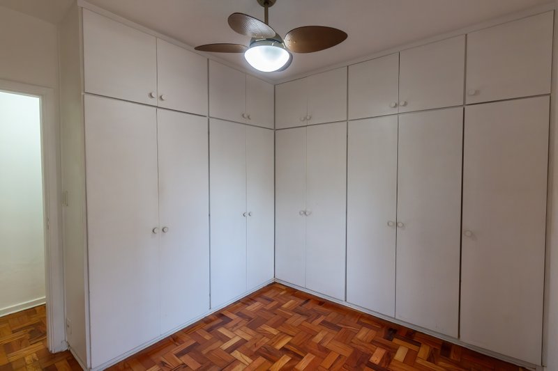 ALUGA-SE LINDO APT 160M2 ITAIM MARAVILHOSO!!! Rua Pedroso Alvarenga São Paulo - 