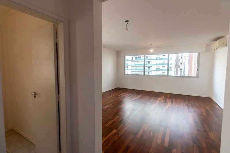 ALUGA-SE LINDO APT 160M2 ITAIM MARAVILHOSO!!! Rua Pedroso Alvarenga São Paulo - 