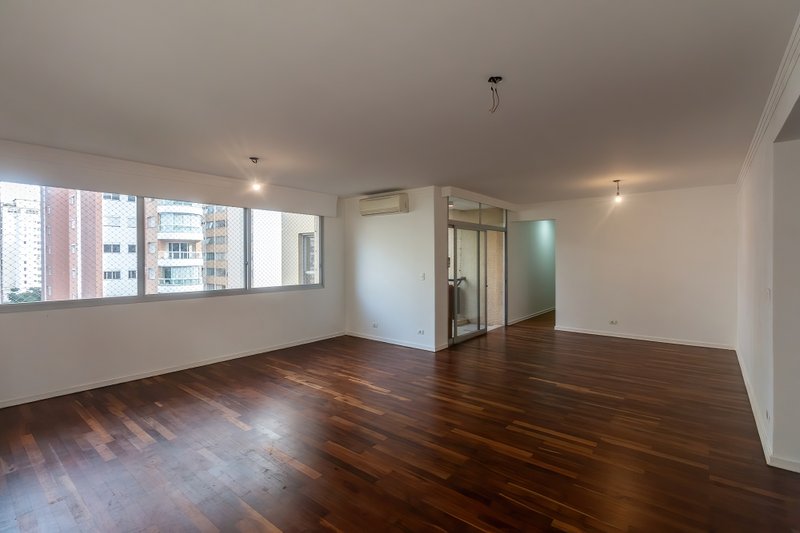 ALUGA-SE LINDO APT 160M2 ITAIM MARAVILHOSO!!! Rua Pedroso Alvarenga São Paulo - 