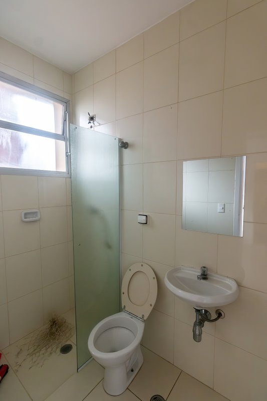 ALUGA-SE LINDO APT 160M2 ITAIM MARAVILHOSO!!! Rua Pedroso Alvarenga São Paulo - 