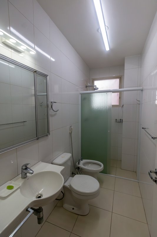 ALUGA-SE LINDO APT 160M2 ITAIM MARAVILHOSO!!! Rua Pedroso Alvarenga São Paulo - 