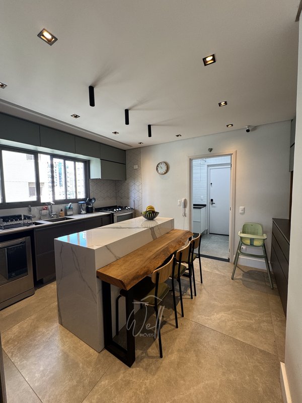 Apartamento no Bairro Jardim Santo André 160m2 - 03 suítes - 03 vagas - Santo André - 