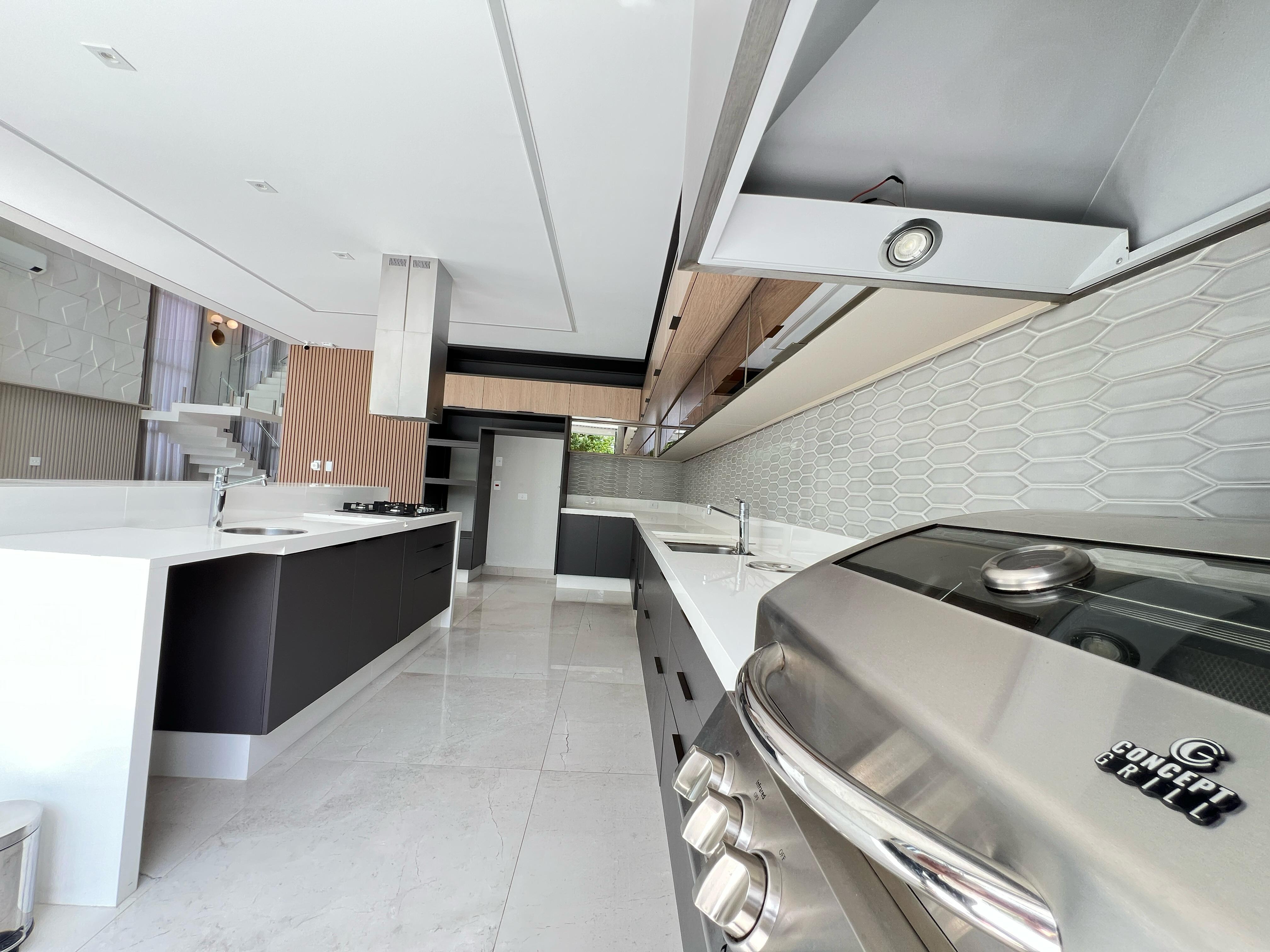 Casa com 3 dormit&oacute;rios &agrave; venda, 290 m&sup2; - Alphaville Nova Esplanada IV - Votorantim - SP Alameda Nova Zelândia Votorantim - 