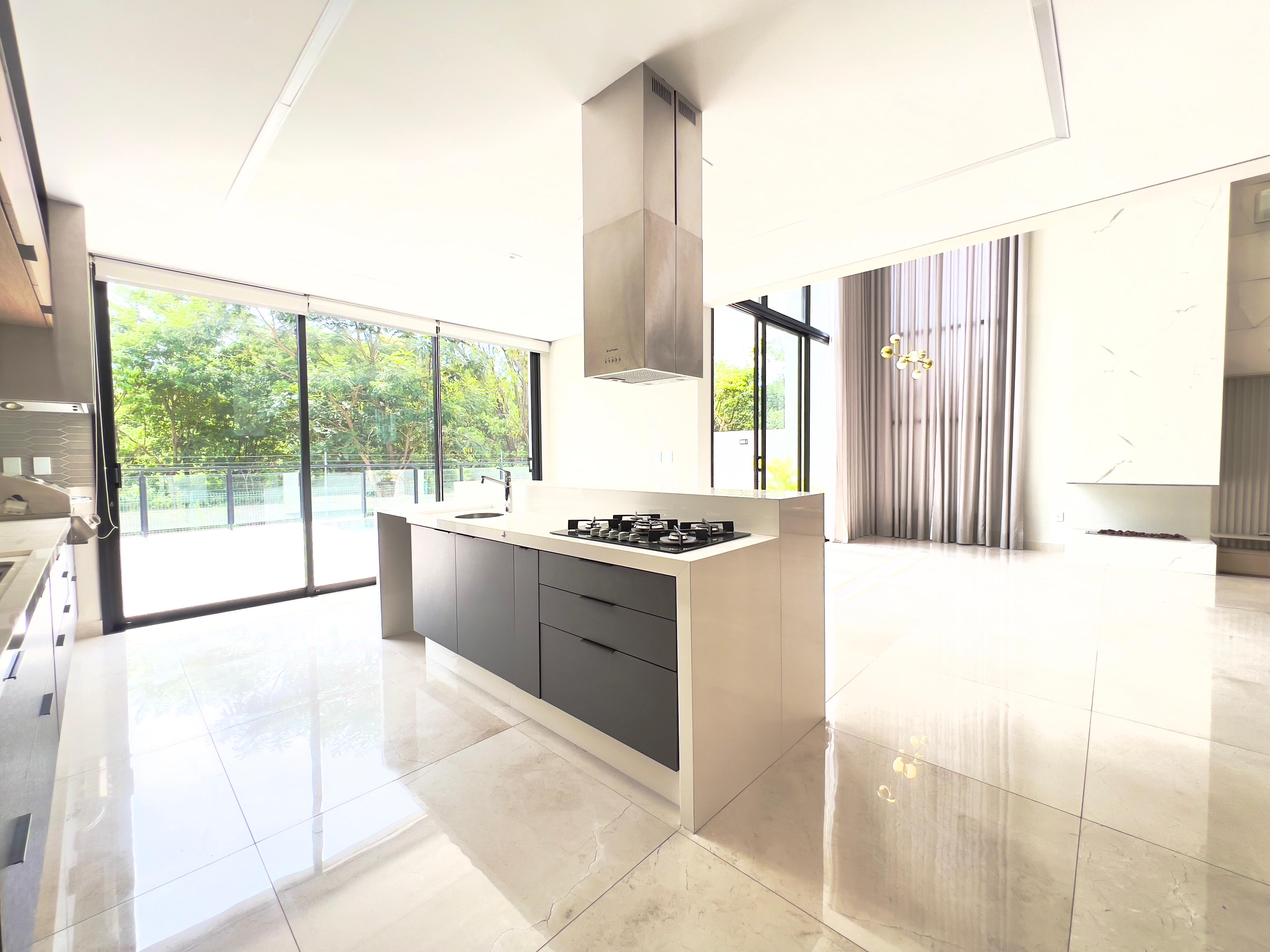 Casa com 3 dormit&oacute;rios &agrave; venda, 290 m&sup2; - Alphaville Nova Esplanada IV - Votorantim - SP Alameda Nova Zelândia Votorantim - 