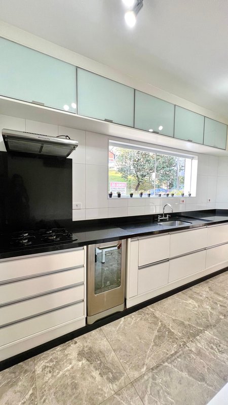Excelente casa para sua família em Alphaville SP Alameda Sarapuí Santana de Parnaíba - 