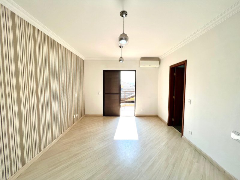 Melville - Casa Sensacional com Excelente localização Rua Ipê Santana de Parnaíba - 