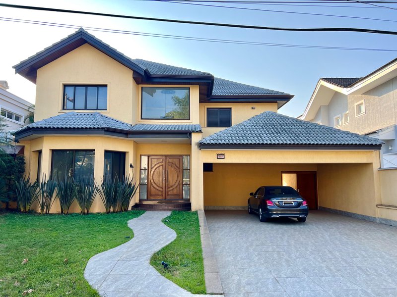 Melville - Casa Sensacional com Excelente localização Rua Ipê Santana de Parnaíba - 