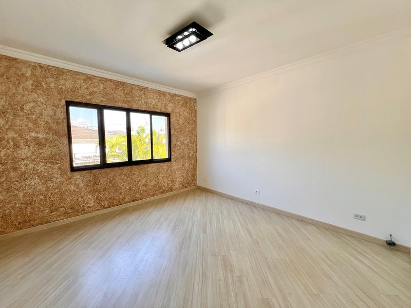 Melville - Casa Sensacional com Excelente localização Rua Ipê Santana de Parnaíba - 