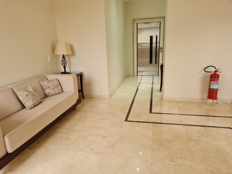 Apartamento em Moema com 200m², 4 quartos, 2 suites, 5 banheiros, 4 vagas próximo ao metrô Alameda Jauaperi, 1467 São Paulo - 