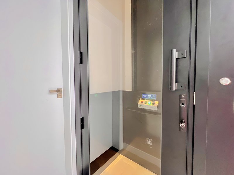 CASA TÉRREA COM MEZANINO E ELEVADOR EM ALPHAVILLE NOVA ESPLANADA 4 Alameda Grécia Votorantim - 