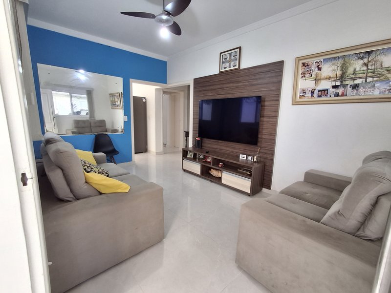 Linda Casa Térrea a Venda, ótima localização em Santana de Parnaiba - Santana de Parnaíba - 