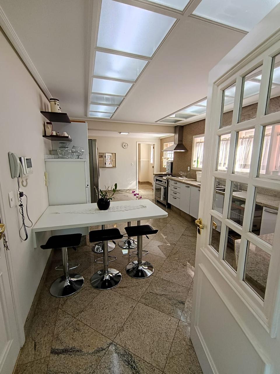 Casa com 5 dormit&oacute;rios &agrave; venda,1400 m&sup2; -Condom&iacute;nio Lago Azul Golfe Clube - Ara&ccedil;oiaba - SP Rodovia Raposo Tavares  Araçoiaba da Serra - 