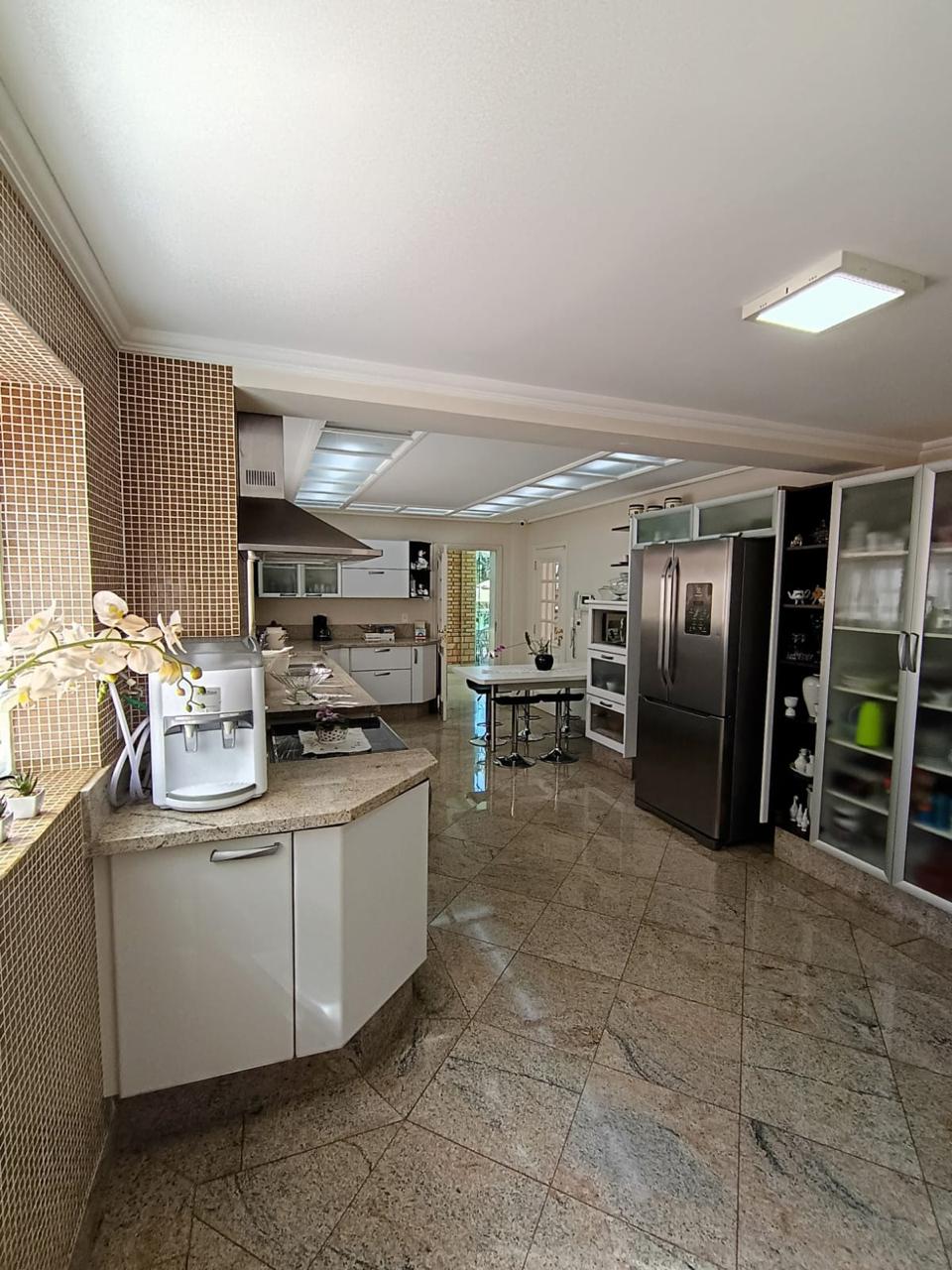 Casa com 5 dormit&oacute;rios &agrave; venda,1400 m&sup2; -Condom&iacute;nio Lago Azul Golfe Clube - Ara&ccedil;oiaba - SP Rodovia Raposo Tavares  Araçoiaba da Serra - 