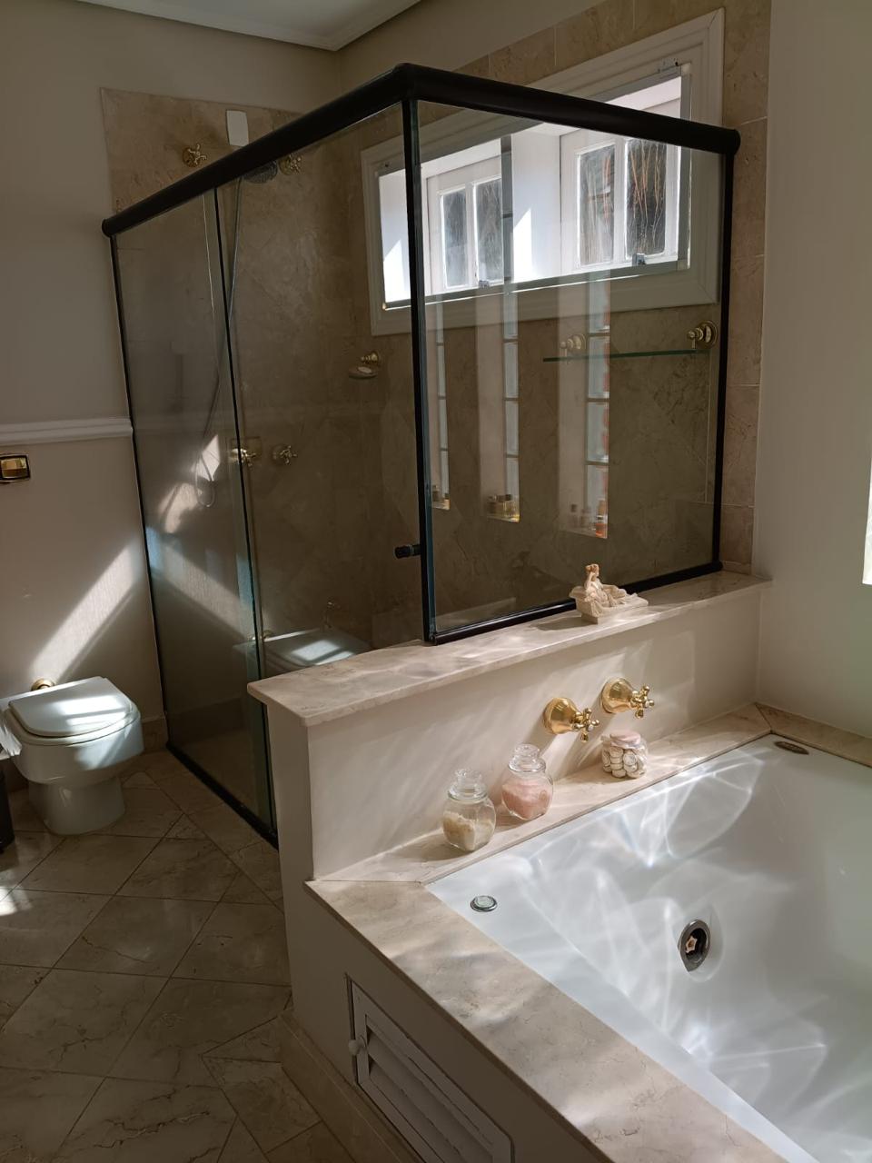 Casa com 5 dormit&oacute;rios &agrave; venda,1400 m&sup2; -Condom&iacute;nio Lago Azul Golfe Clube - Ara&ccedil;oiaba - SP Rodovia Raposo Tavares  Araçoiaba da Serra - 